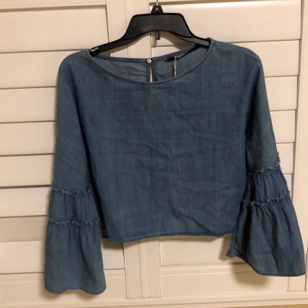 A Spring Zara Trafaluc cropped blouse